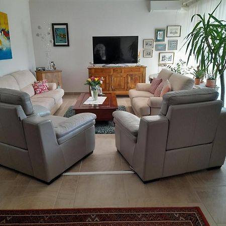 Chez Marino Antony Real Bed & Breakfast Orange  Bagian luar foto